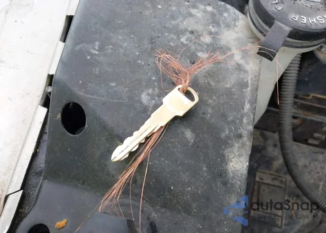 2000 Chevrolet Tahoe Z71 из США, поврежденный, VIN 1GNEK13R0YR201945